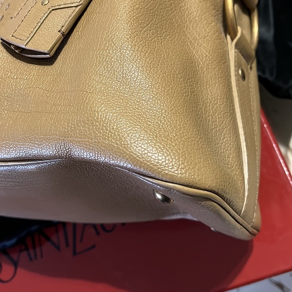 Large muse - Picture 3 of 5